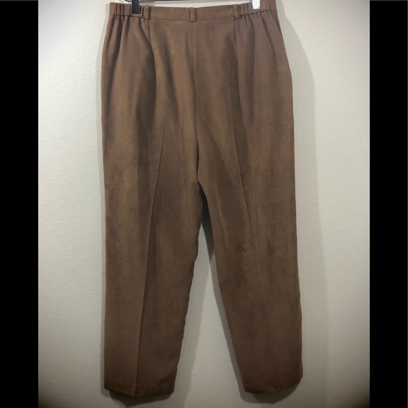CLICK - SIZE 12 - VINTAGE FAUX SUEDE PANTS - PLEATED FRONT - TAN - B17 - Picture 7 of 9